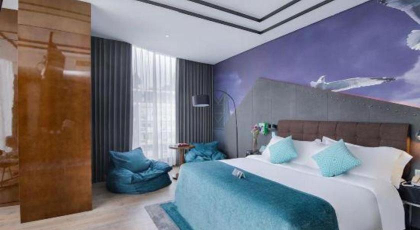 Xana Hotelle-Hotel Luzhou Baizitu Square Exterior photo